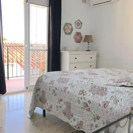 Beautiful House Angelines 40 *